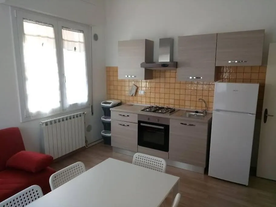 Sunrise20Mt Tram Ingresso Indipendente Apartamento Mestre 0*,  Italia